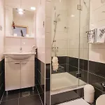 Holiday Center Ivona Apartment