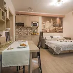 Holiday Center Ivona Apartment