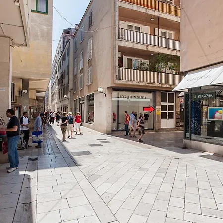 Апартаменты Center Ivona Задар