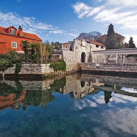 Apartment Holiday Center Ivona