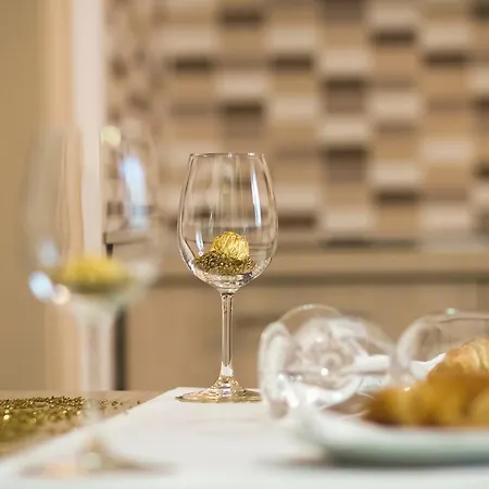 Apartment Holiday Center Ivona Zadar