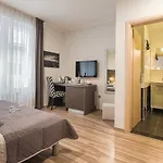 Center Ivona * Zara