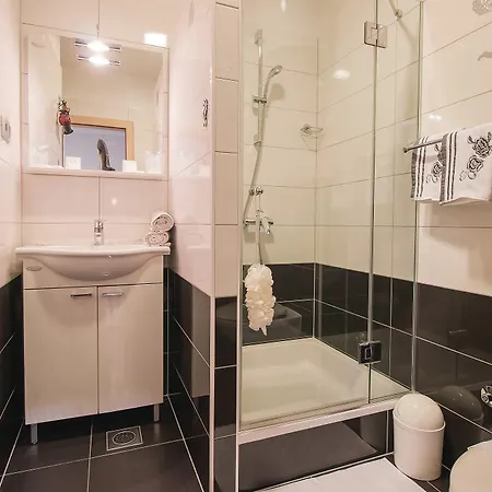 Holiday Center Ivona Apartment