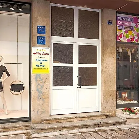 Holiday Center Ivona Apartman
