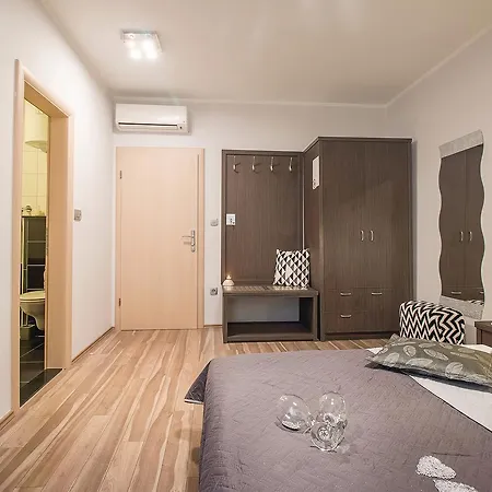 Center Ivona * Zadar