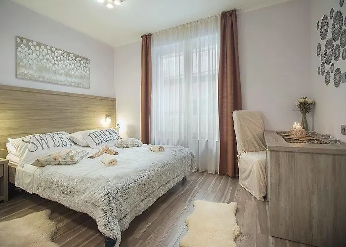 Center Ivona Apartament *