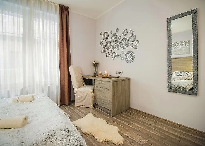 Apartment Holiday Center Ivona Zadar